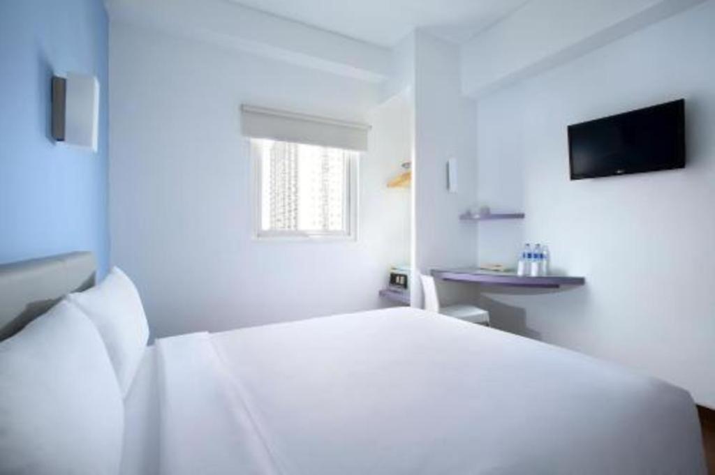 Amaris Hotel Pakuan Bogor Exterior photo